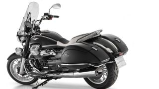 Cali 1400 Touring: Αποκάλυψη