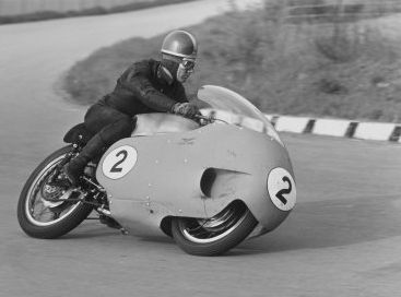 815 moto guzzi gp dustbin