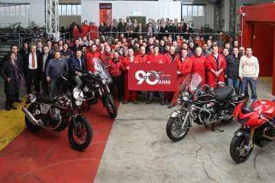 855 Moto Guzzi festa 90 anni Mandello 01